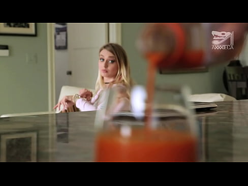 ❤️ Kuum tüdruk suurte tisside ja tiheda tussuga saab luuserilt riista, aga väga kõvasti ☑ Pornovideo at us